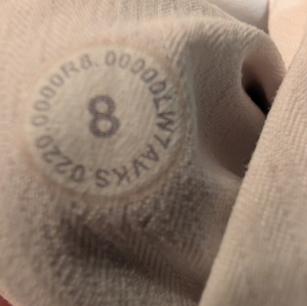 Lululemon Hottie Hot High-Rise Short 4" – Soft White – Size 8 - Picture 4 of 4